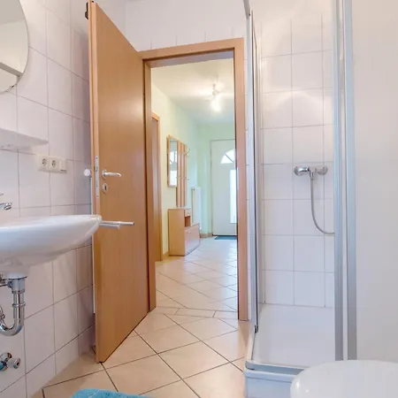 Zur Hanse 4 2 Apartment *